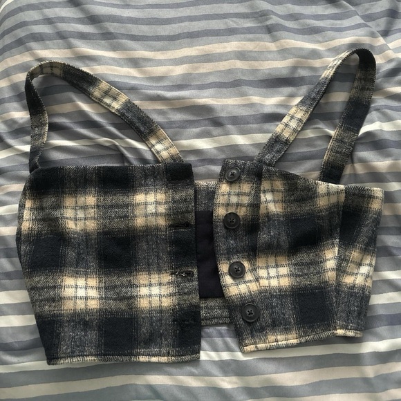 Small medium Forever 21 button up plaid crop top - Picture 3 of 3